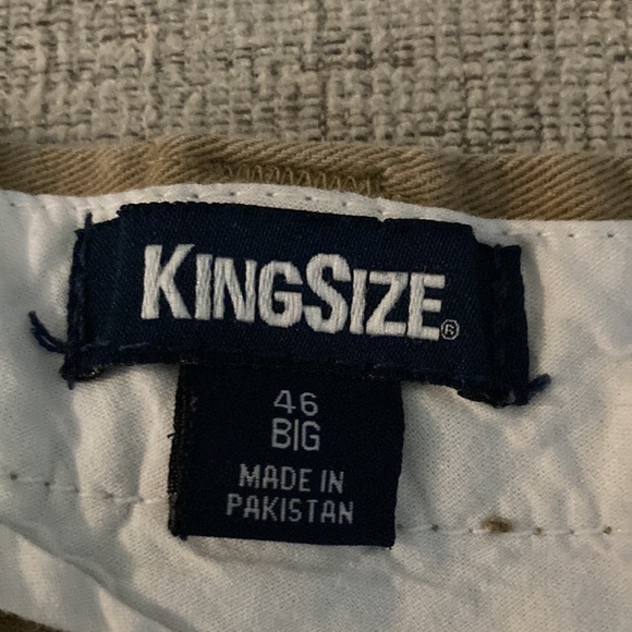 Shorts - Picture 3 of 3